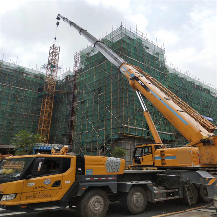 平和县谈谈吊车租赁需要注意的事项