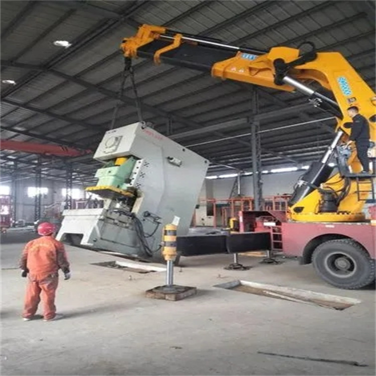 平和县80吨折臂吊车出租附近电话