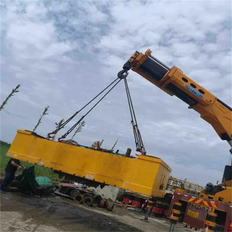 平和县随车吊吊集装箱怎么吊